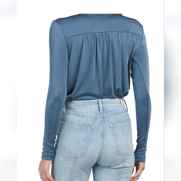 Free People deep V neckline Bodysuit, EUC, size S - Picture 2 of 5